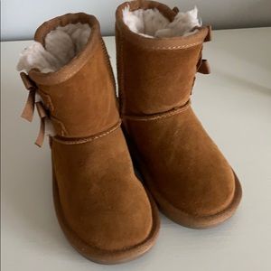 Koolaburra by UGS kids boots